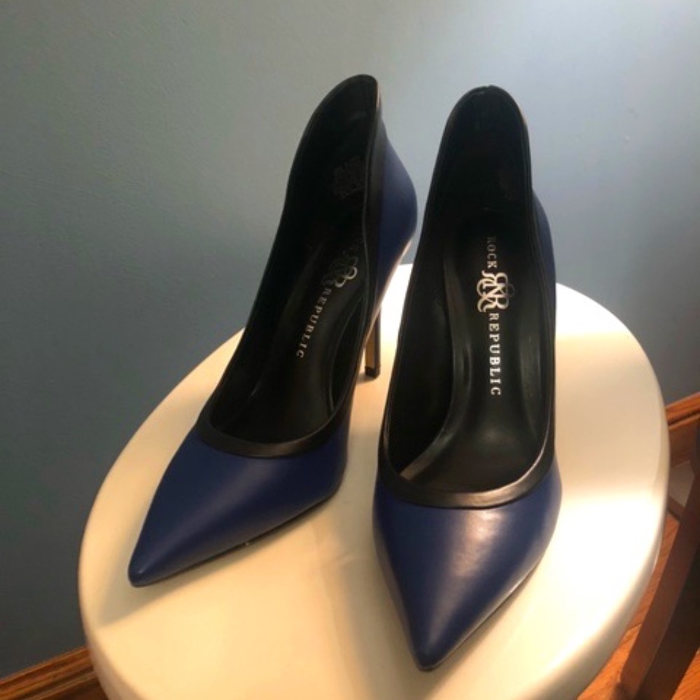 Rock & Republic Blue Heels